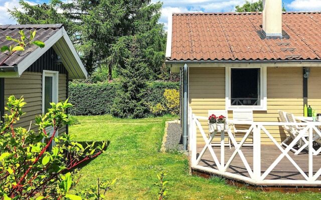 6 Person Holiday Home in Fårvang