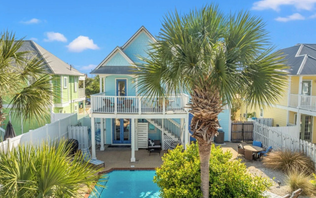 Seafoam Beautiful 3BR Home With Heated Private Pool - 4 Min Walk to Beach!