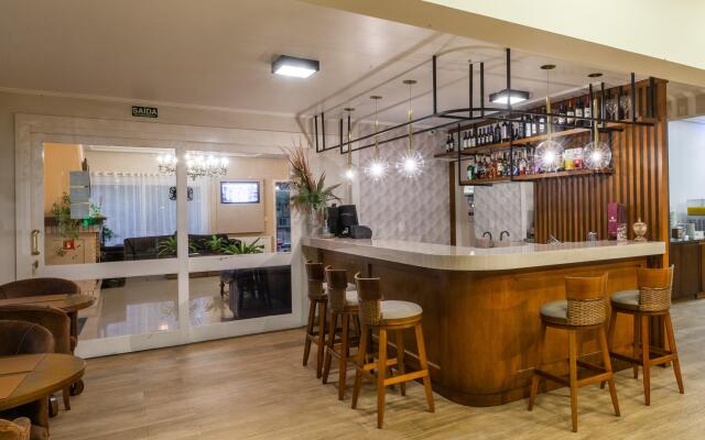 Hotel Monte Felice Bosque