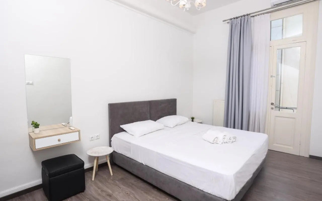 OPL Executive Apartment