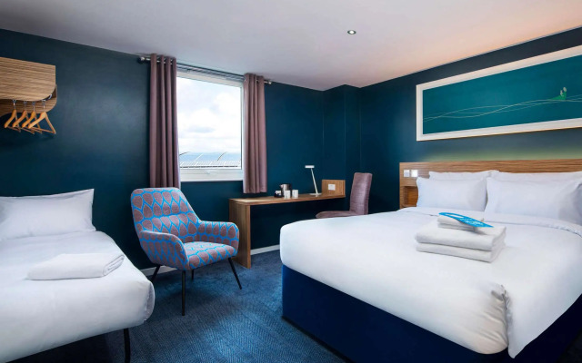 Travelodge Edinburgh Cameron Toll