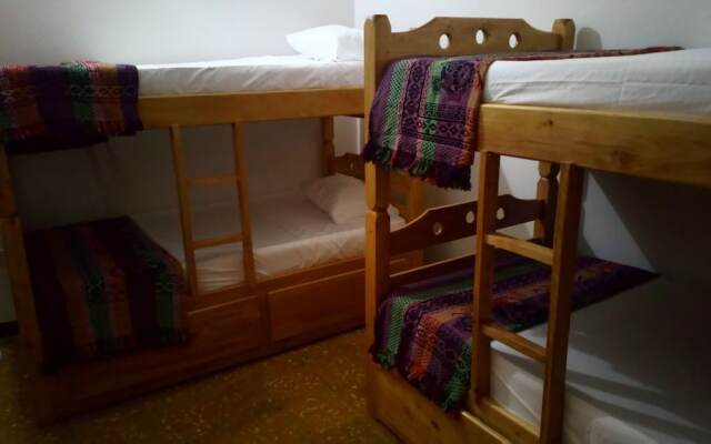 Tikay Cafe Hostel