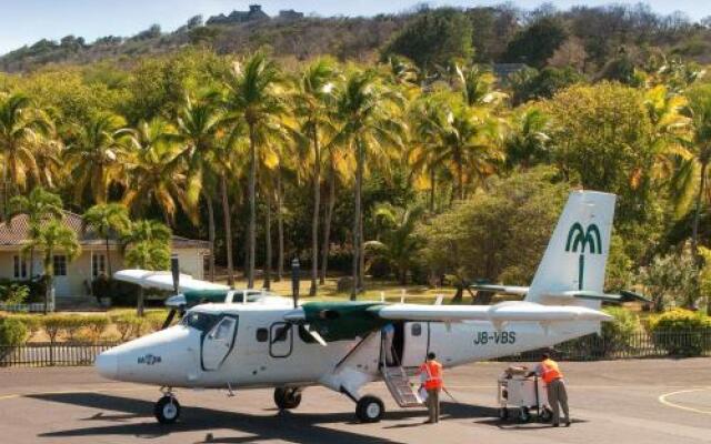 FireFly Hotel Mustique