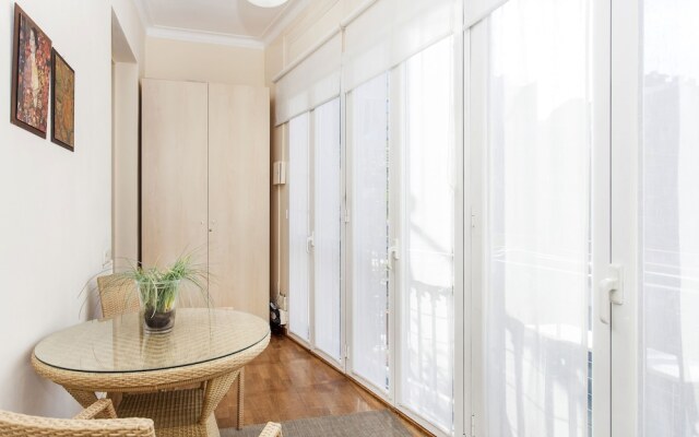 1402 - Elegant City Centre Apartment