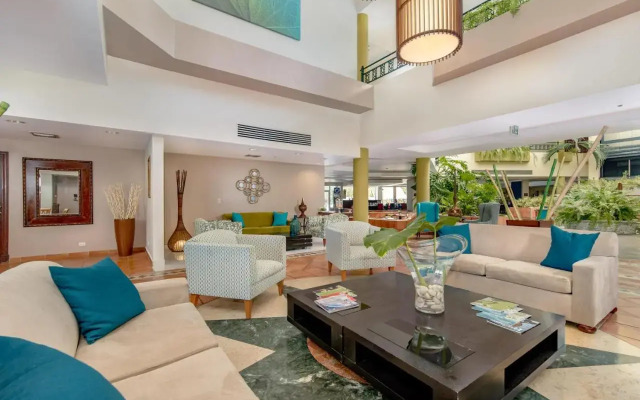 Hodelpa Garden Suites Golf & Convention Center