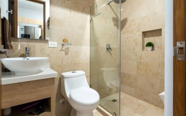 Apartments near 5th Avenue with Rooftop Ocean View