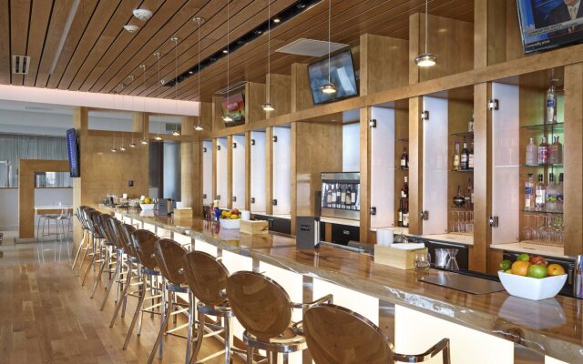 Renaissance Edmonton Airport Hotel