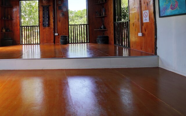 OYO HOME 90800 Rumah Pangi Homestay