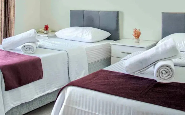 Yeniciftlik Otel