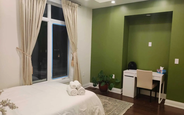 Luxurious Rooms in Pickering