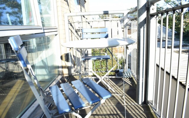 1 Bedroom Apartment in Dalston With Balcony