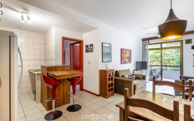 Apto aconchegante 350m da praia - Jurerê ADJ205