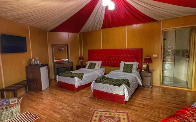 Rum Oasis Luxury Camp