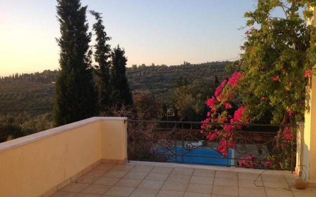 Sea View Pool Villa with Independent Guest house