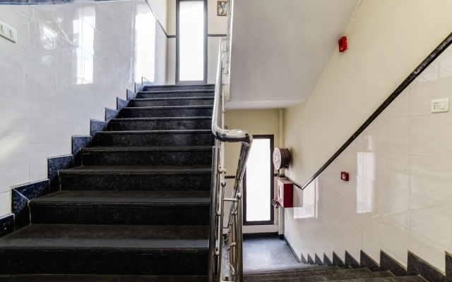 OYO Flagship 26585 Bhera Enclave Paschim Vihar