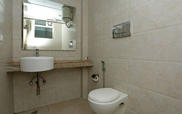 OYO 567 Hotel Royal Stay Inn