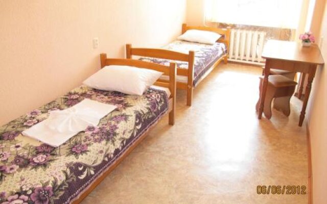Uyutniy Hostel