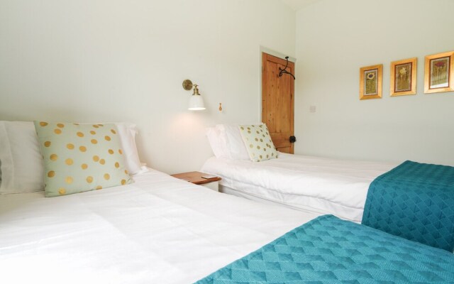 Cloudberry Cottage