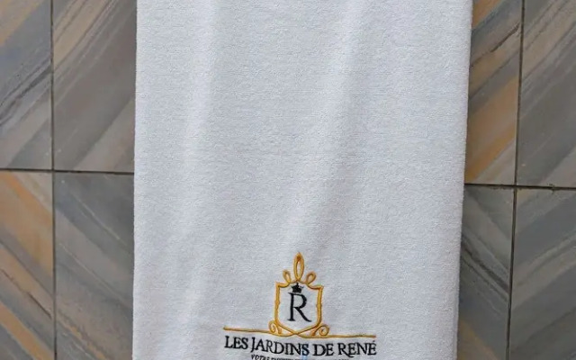 Les Jardins de René - Miracle