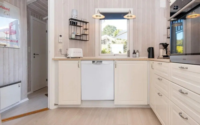6 Person Holiday Home in Sjolund-by Traum
