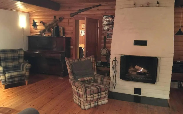Beautiful 4-5 Persons Cottage in Alvdalen