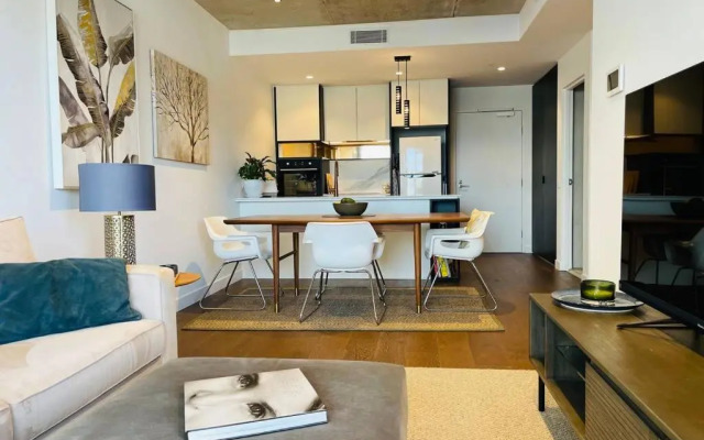 Luxury 1BR + Study near MCG, Tennis Centre & City
