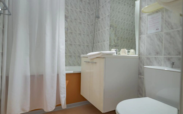 The Originals City, Relax'Otel, Le Barcarès