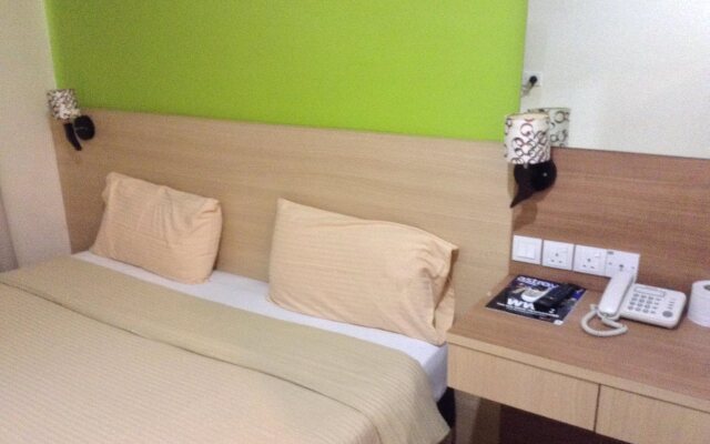 Maxim Hotel