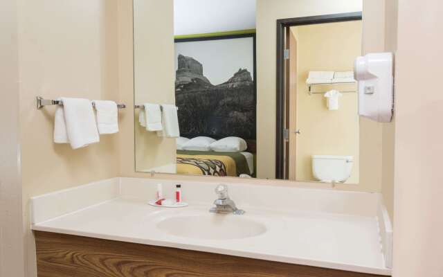 Super 8 by Wyndham Chadron NE