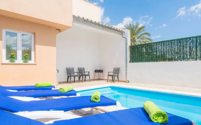 Goixa in Lloseta With 3 Bedrooms and 2 Bathrooms
