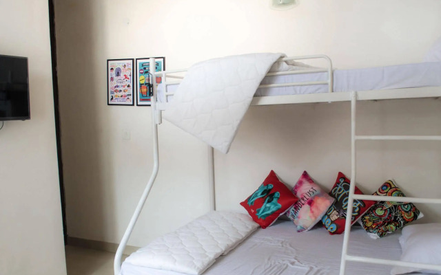 Boribista Hostel