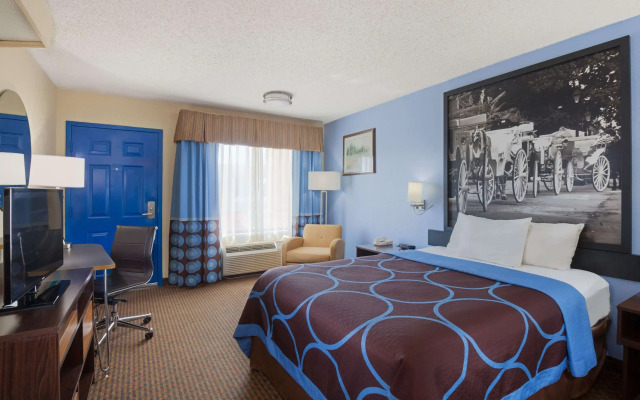 Super 8 by Wyndham Hammond