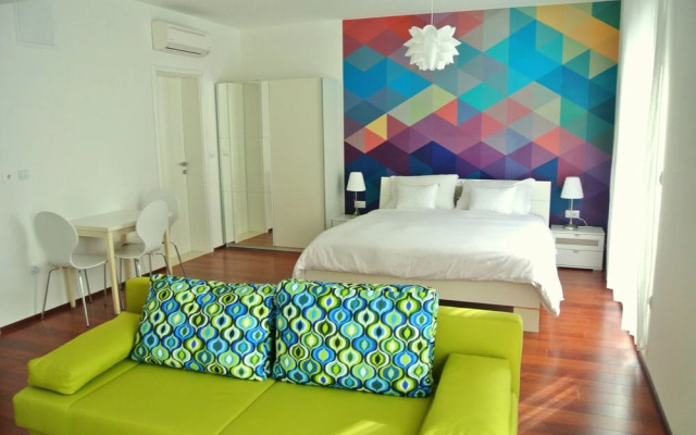 55 & 54 Stairs Apartments