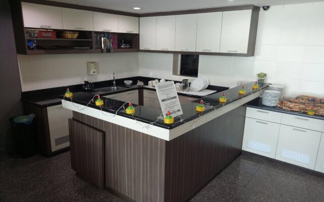 Desa Queenspark Hotel