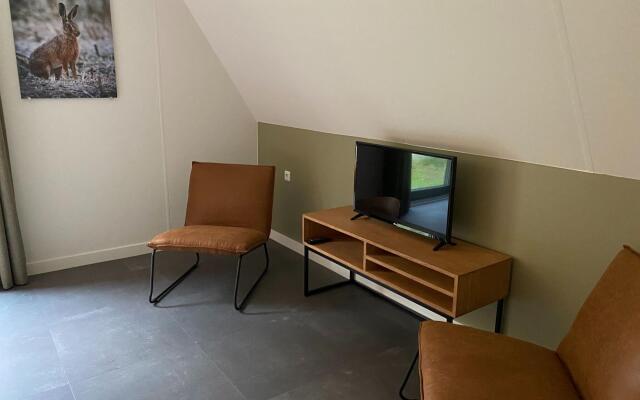 Restyled House With two Bathrooms, Breda at 10 km