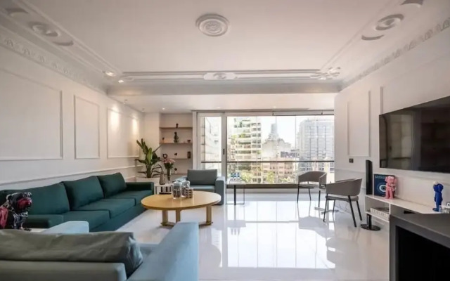 Monot Suites