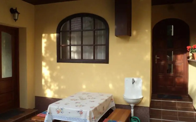 Árpád utcai Vendégház Püspökladány