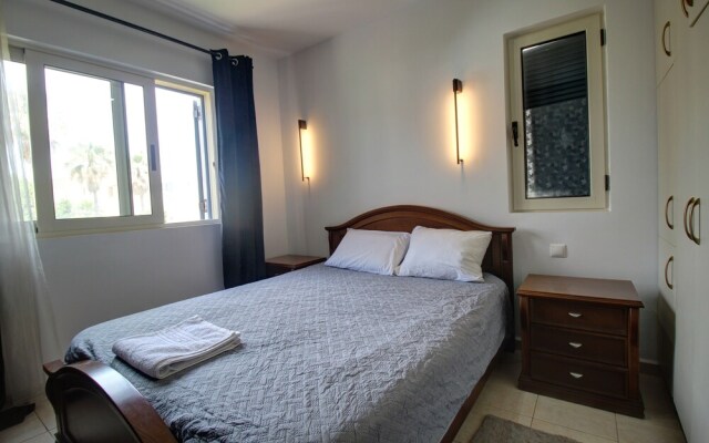 1 Bedroom Apartment on Beach Elias Upper