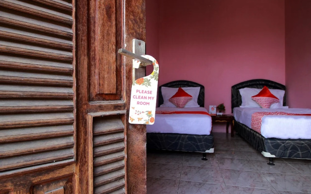 OYO 2838 Hotel Ayu