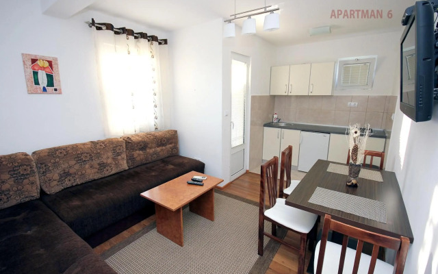 Kojic Apartments
