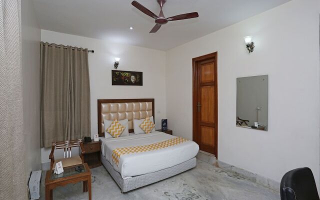 OYO 14445 Cyber Inn