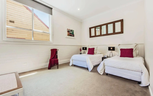 Tuck Inn Yarra Valley