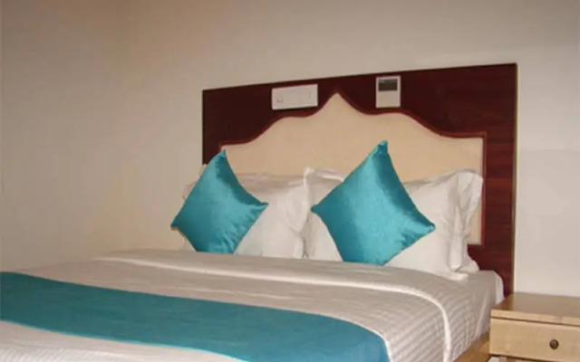 Meenal Hotel
