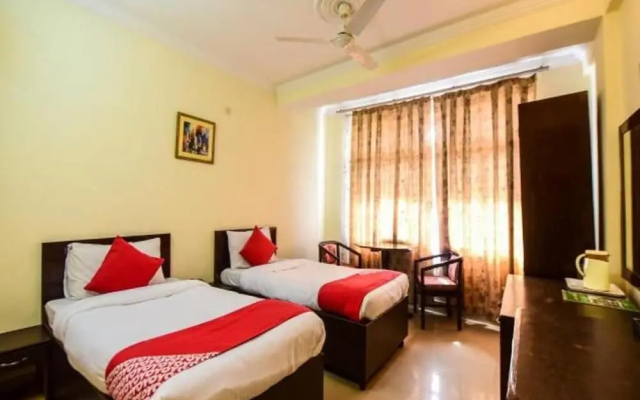 Anand Palace Hotel