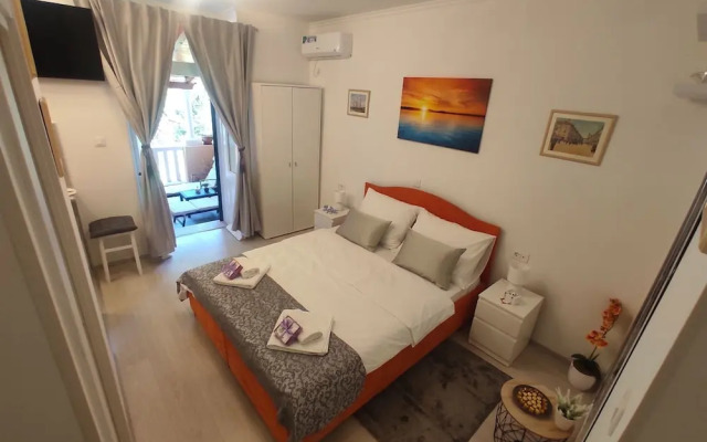 Room Porat 2 With Private Terrace