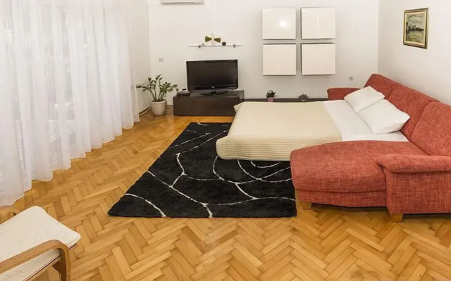 Apartment 1366