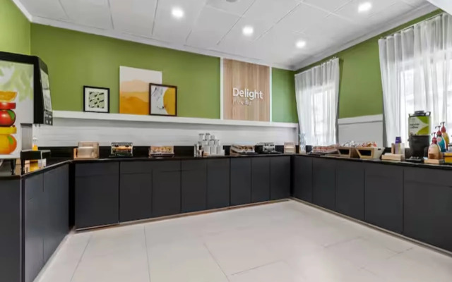 Spark by Hilton Bensalem Philadelphia