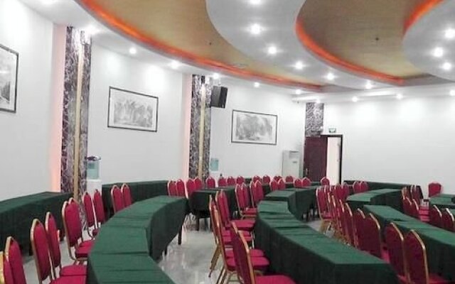 Binzhou Century Star Business Hotel