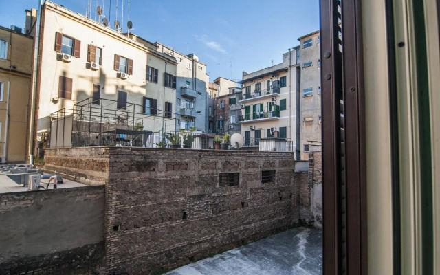 Apartment With one Bedroom in Roma, With Wifi