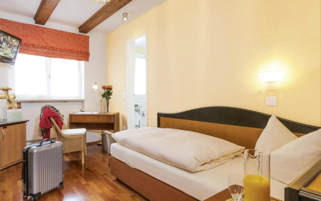 Hotel Münchner Hof und Blauer Turm